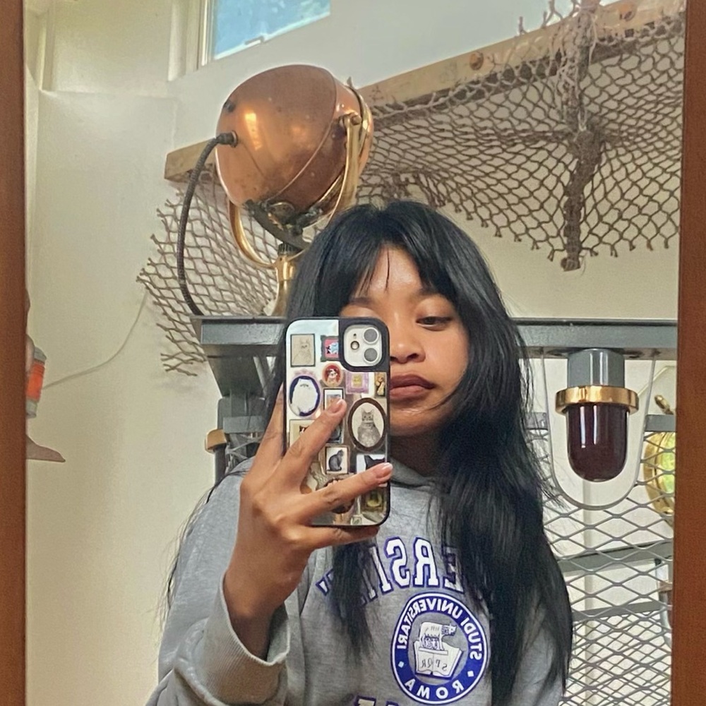 Meet your Posher, Saira